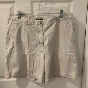 Eddie Bauer Women's khaki tan‎ Shorts Size 18 Beige Relaxed Fit golf walking